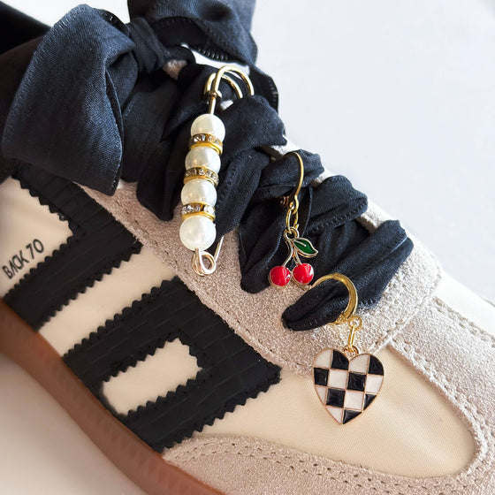 Leo & Lee Studio - Shoe Charm and Lace Sets |  Sneaker Charm and Lace Sets : Hot Pink Laces/Honeycomb/Bee/Flower