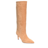 Estelle in Camel