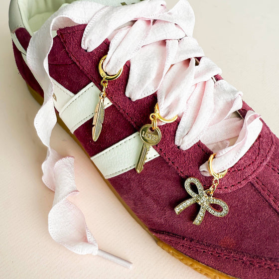 Leo & Lee Studio - Shoe Charm and Lace Sets |  Sneaker Charm and Lace Sets : Hot Pink Laces/Honeycomb/Bee/Flower