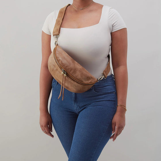 Hunter Belt Bag in Whiskey