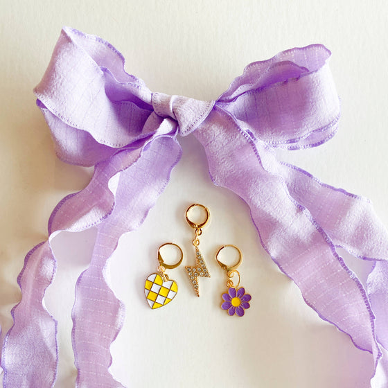 Sneaker Charm and Lace Sets : Lavender Laces/Heart/Flower/Lightning Bolt